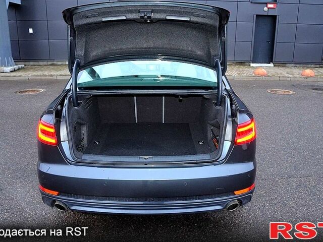 Ауді А4, об'ємом двигуна 2 л та пробігом 105 тис. км за 18000 $, фото 4 на Automoto.ua