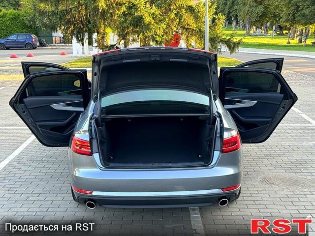 Ауді А4, об'ємом двигуна 2 л та пробігом 71 тис. км за 17999 $, фото 5 на Automoto.ua