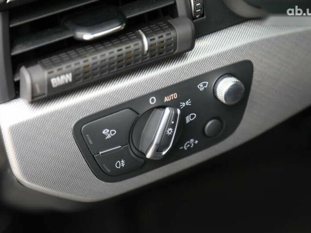 Ауді А4 2018 у Харкові на Automoto.ua Ауді А4, об'ємом двигуна 3 л та пробігом 264 тис. км за 24900 $, фото 23 на Automoto.ua