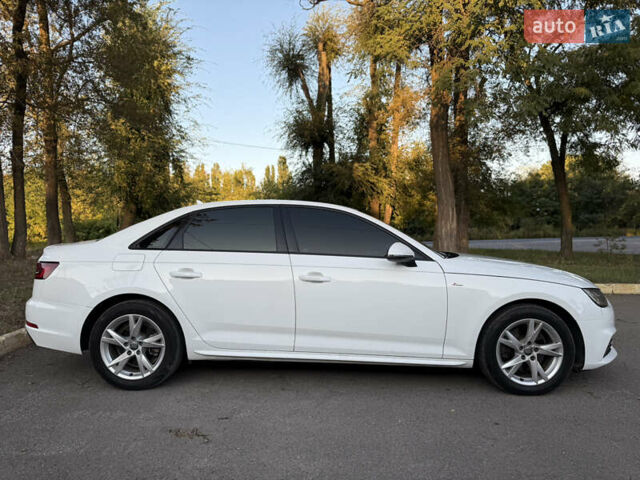 Ауді А4, об'ємом двигуна 2 л та пробігом 127 тис. км за 21000 $, фото 33 на Automoto.ua