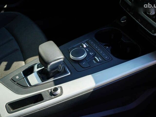 Ауді А4 2018 у Житомирі на Automoto.ua Ауді А4, об'ємом двигуна 2 л та пробігом 150 тис. км за 19700 $, фото 24 на Automoto.ua