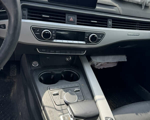 Ауді А4, об'ємом двигуна 0 л та пробігом 141 тис. км за 9400 $, фото 11 на Automoto.ua