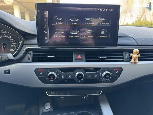 Ауди А4, объемом двигателя 2 л и пробегом 211 тыс. км за 24990 $, фото 5 на Automoto.ua