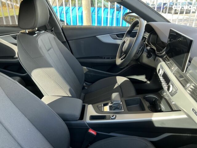 Ауді А4, об'ємом двигуна 2 л та пробігом 12 тис. км за 46515 $, фото 33 на Automoto.ua