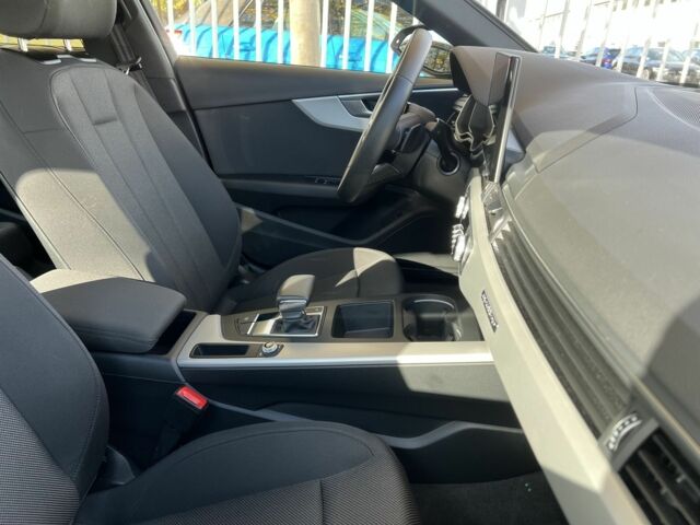 Ауді А4, об'ємом двигуна 2 л та пробігом 12 тис. км за 46515 $, фото 19 на Automoto.ua