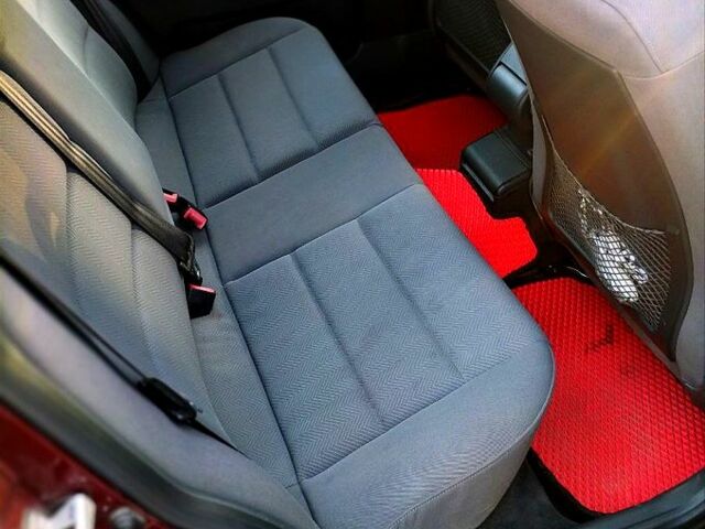 Ауди А4, объемом двигателя 1.6 л и пробегом 350 тыс. км за 2450 $, фото 2 на Automoto.ua