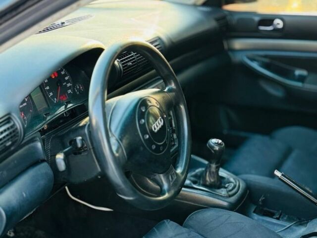Ауди А4, объемом двигателя 1.9 л и пробегом 300 тыс. км за 1650 $, фото 8 на Automoto.ua