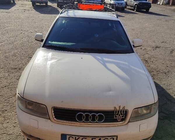 Ауди А4, объемом двигателя 2.5 л и пробегом 300 тыс. км за 2200 $, фото 2 на Automoto.ua