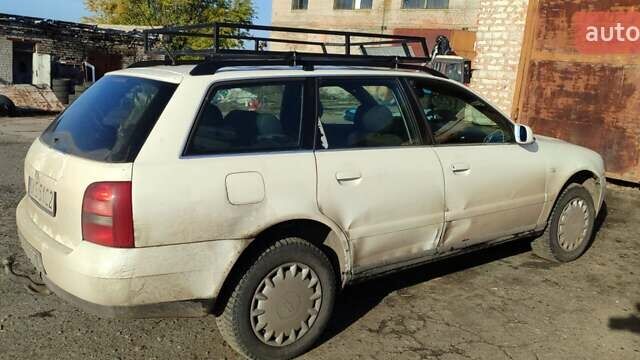 Ауди А4, объемом двигателя 2.5 л и пробегом 300 тыс. км за 2200 $, фото 6 на Automoto.ua