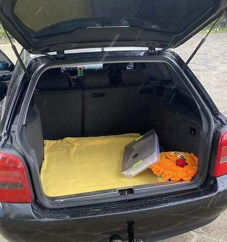 Ауди А4, объемом двигателя 1.78 л и пробегом 261 тыс. км за 4200 $, фото 8 на Automoto.ua