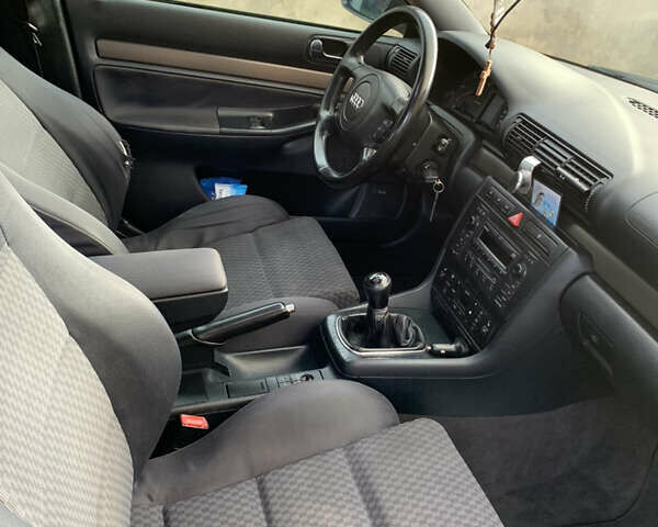 Ауді А4, об'ємом двигуна 1.9 л та пробігом 338 тис. км за 4500 $, фото 10 на Automoto.ua