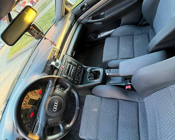 Ауді А4, об'ємом двигуна 1.9 л та пробігом 338 тис. км за 4500 $, фото 6 на Automoto.ua