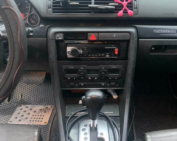 Ауди А4, объемом двигателя 2.5 л и пробегом 376 тыс. км за 4900 $, фото 8 на Automoto.ua