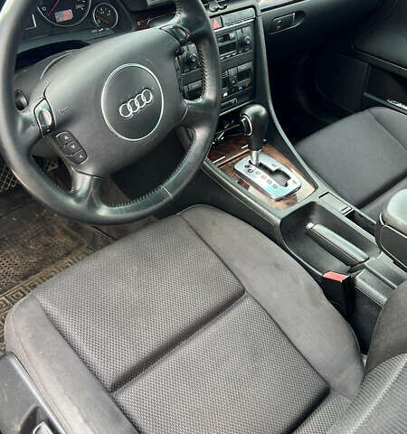 Ауди А4, объемом двигателя 2.5 л и пробегом 310 тыс. км за 4500 $, фото 3 на Automoto.ua