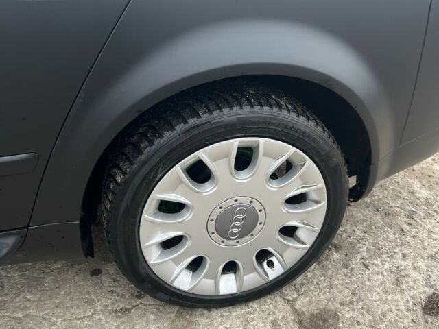 Ауди А4, объемом двигателя 2.5 л и пробегом 400 тыс. км за 4200 $, фото 11 на Automoto.ua