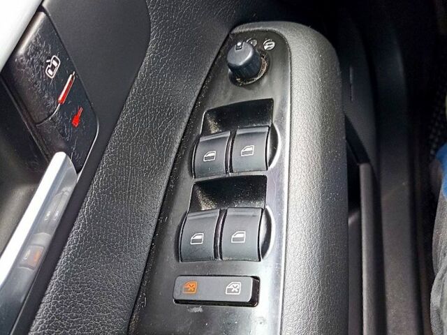Ауді А4, об'ємом двигуна 1.8 л та пробігом 299 тис. км за 5500 $, фото 6 на Automoto.ua
