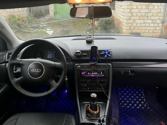 Ауді А4, об'ємом двигуна 2.5 л та пробігом 400 тис. км за 4200 $, фото 5 на Automoto.ua
