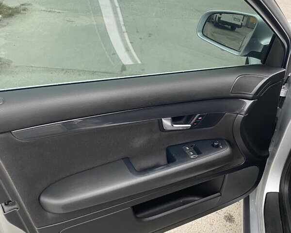 Ауді А4, об'ємом двигуна 1.6 л та пробігом 195 тис. км за 5700 $, фото 35 на Automoto.ua