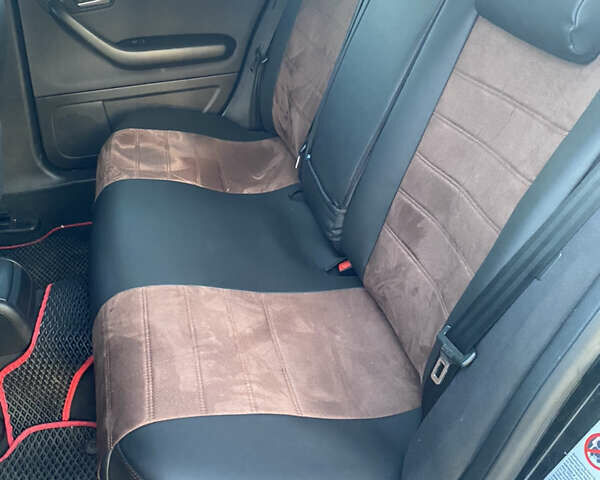Ауди А4, объемом двигателя 2.5 л и пробегом 322 тыс. км за 6999 $, фото 10 на Automoto.ua