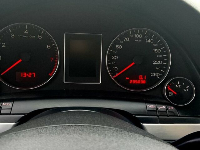 Ауді А4, об'ємом двигуна 1.6 л та пробігом 235 тис. км за 5950 $, фото 8 на Automoto.ua