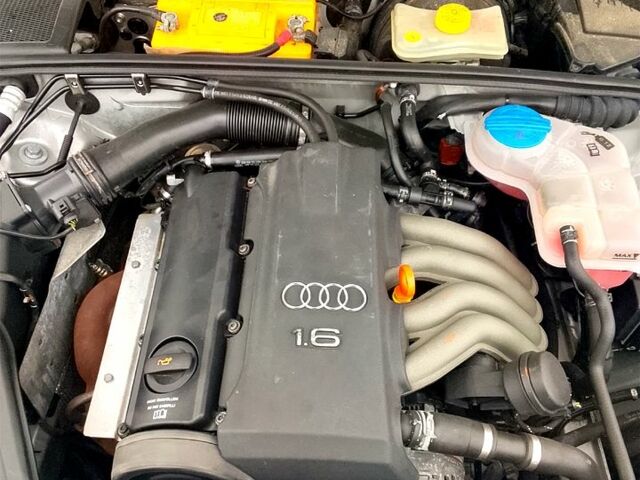 Ауді А4, об'ємом двигуна 1.6 л та пробігом 235 тис. км за 5950 $, фото 10 на Automoto.ua