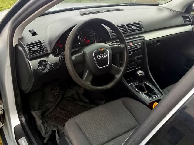 Ауді А4, об'ємом двигуна 1.6 л та пробігом 235 тис. км за 5950 $, фото 5 на Automoto.ua