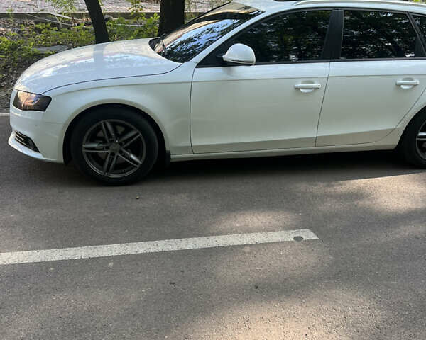 Ауді А4, об'ємом двигуна 3 л та пробігом 208 тис. км за 11700 $, фото 1 на Automoto.ua