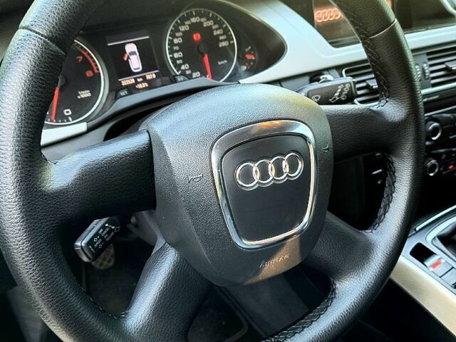 Ауди А4, объемом двигателя 1.8 л и пробегом 223 тыс. км за 8700 $, фото 3 на Automoto.ua