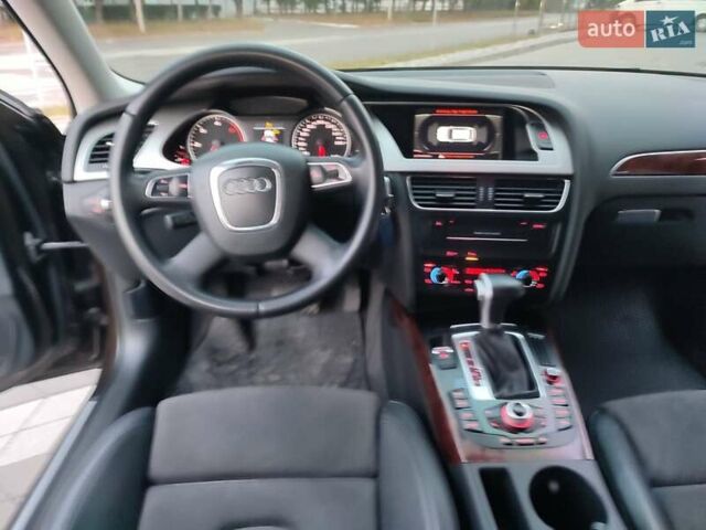 Ауді А4, об'ємом двигуна 2 л та пробігом 260 тис. км за 10000 $, фото 21 на Automoto.ua
