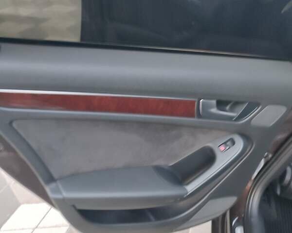 Ауді А4, об'ємом двигуна 2 л та пробігом 260 тис. км за 10000 $, фото 22 на Automoto.ua