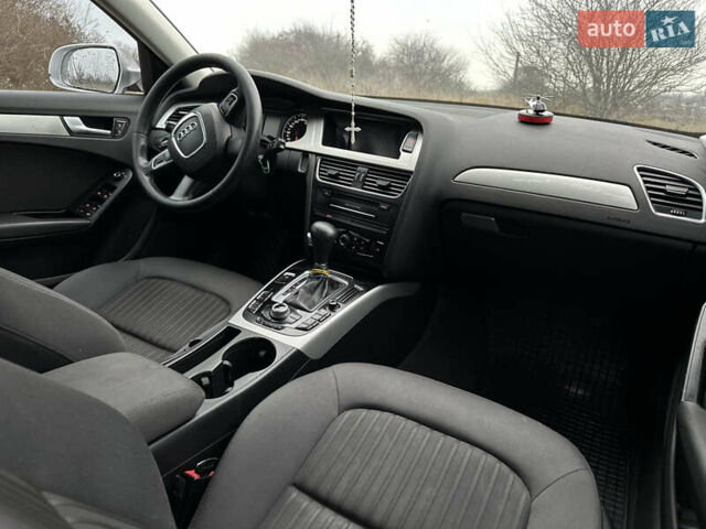 Ауді А4, об'ємом двигуна 2 л та пробігом 312 тис. км за 9699 $, фото 27 на Automoto.ua