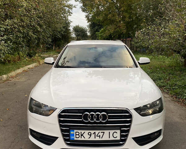 Ауди А4 2014 в Ровно на Automoto.ua Ауди А4, объемом двигателя 1.97 л и пробегом 290 тыс. км за 11500 $, фото 2 на Automoto.ua