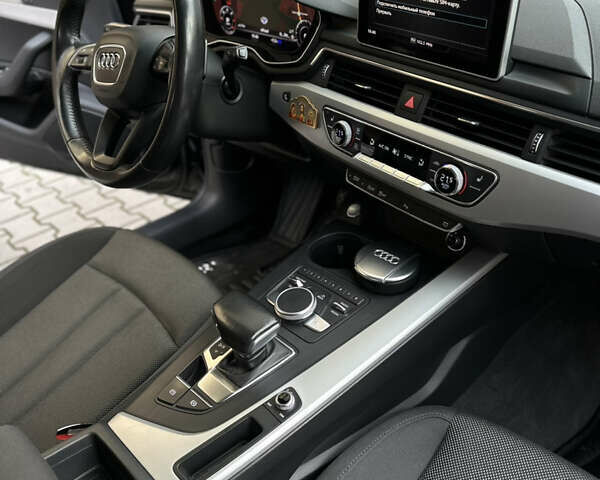 Ауди А4, объемом двигателя 2 л и пробегом 211 тыс. км за 18500 $, фото 29 на Automoto.ua