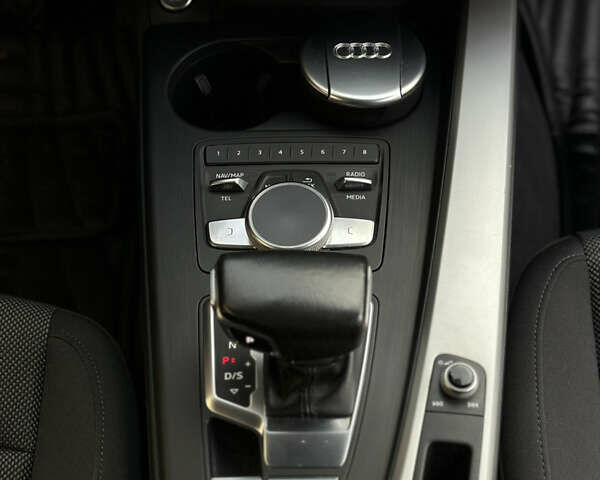 Ауди А4, объемом двигателя 2 л и пробегом 211 тыс. км за 18500 $, фото 21 на Automoto.ua