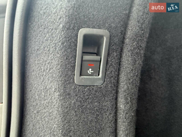 Ауди А4, объемом двигателя 1.97 л и пробегом 199 тыс. км за 23100 $, фото 31 на Automoto.ua