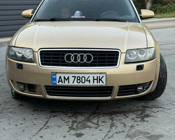 Желтый Ауди А4, объемом двигателя 2.5 л и пробегом 210 тыс. км за 5200 $, фото 7 на Automoto.ua