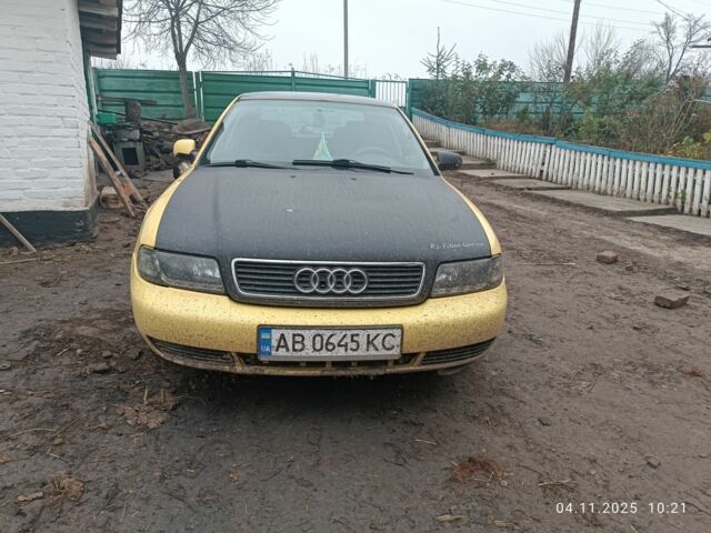 Желтый Ауди А4, объемом двигателя 1.9 л и пробегом 350 тыс. км за 2500 $, фото 4 на Automoto.ua
