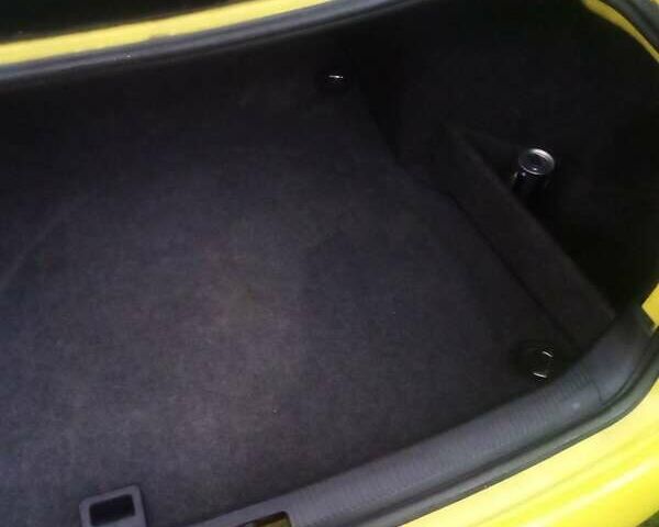 Жовтий Ауді А4, об'ємом двигуна 1.9 л та пробігом 264 тис. км за 3650 $, фото 29 на Automoto.ua