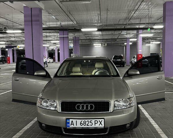 Жовтий Ауді А4, об'ємом двигуна 2 л та пробігом 325 тис. км за 4550 $, фото 7 на Automoto.ua