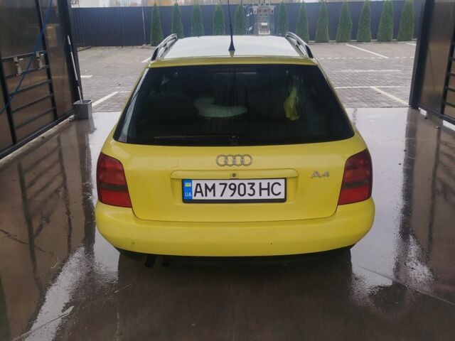 Желтый Ауди А4, объемом двигателя 1.8 л и пробегом 200 тыс. км за 2500 $, фото 2 на Automoto.ua
