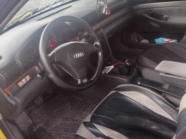 Желтый Ауди А4, объемом двигателя 1.8 л и пробегом 200 тыс. км за 2500 $, фото 6 на Automoto.ua