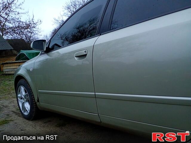 Жовтий Ауді А4, об'ємом двигуна 2.5 л та пробігом 298 тис. км за 3800 $, фото 6 на Automoto.ua