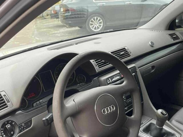 Серый Ауди А4, объемом двигателя 2 л и пробегом 77 тыс. км за 4800 $, фото 12 на Automoto.ua