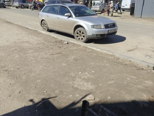 Серый Ауди А4, объемом двигателя 2 л и пробегом 270 тыс. км за 2700 $, фото 4 на Automoto.ua