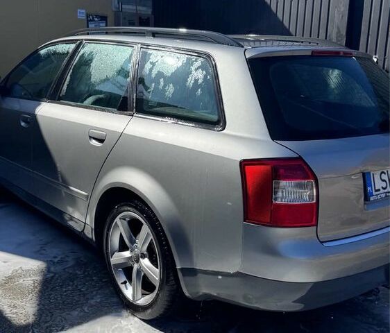 Сірий Ауді А4, об'ємом двигуна 0 л та пробігом 380 тис. км за 2026 $, фото 1 на Automoto.ua