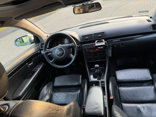 Серый Ауди А4, объемом двигателя 2.5 л и пробегом 288 тыс. км за 1600 $, фото 6 на Automoto.ua