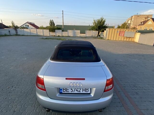 Серый Ауди А4, объемом двигателя 2.4 л и пробегом 180 тыс. км за 5000 $, фото 2 на Automoto.ua