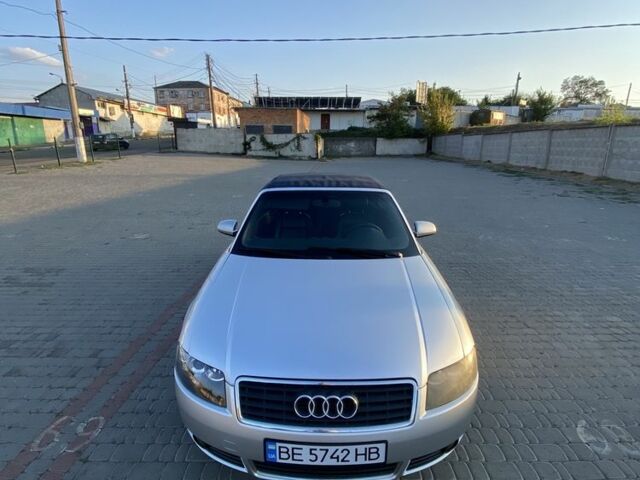 Серый Ауди А4, объемом двигателя 2.4 л и пробегом 180 тыс. км за 5000 $, фото 1 на Automoto.ua