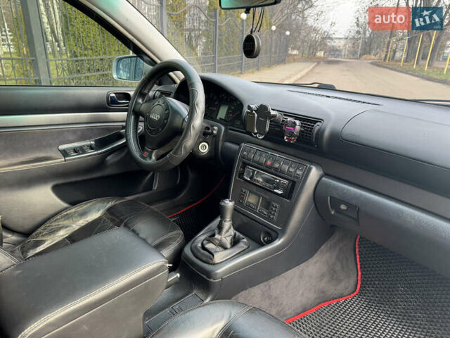 Серый Ауди А4, объемом двигателя 2.6 л и пробегом 330 тыс. км за 2900 $, фото 17 на Automoto.ua