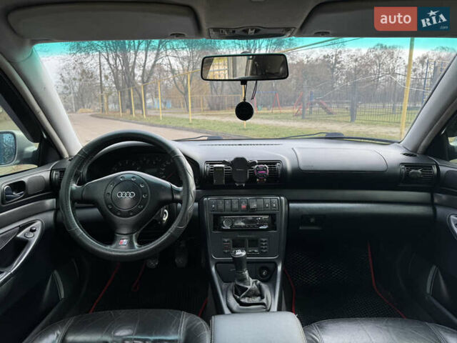 Серый Ауди А4, объемом двигателя 2.6 л и пробегом 330 тыс. км за 2900 $, фото 12 на Automoto.ua